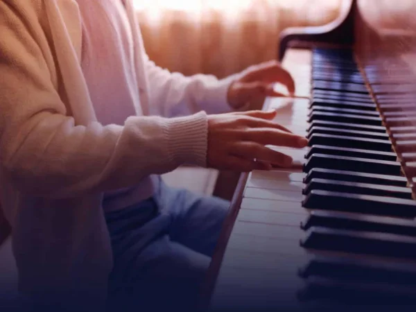 آموزش نواختن پیانو