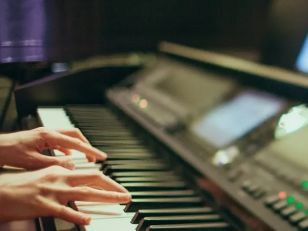 مزایای پیانو دیجیتال چه چیزهایی است؟