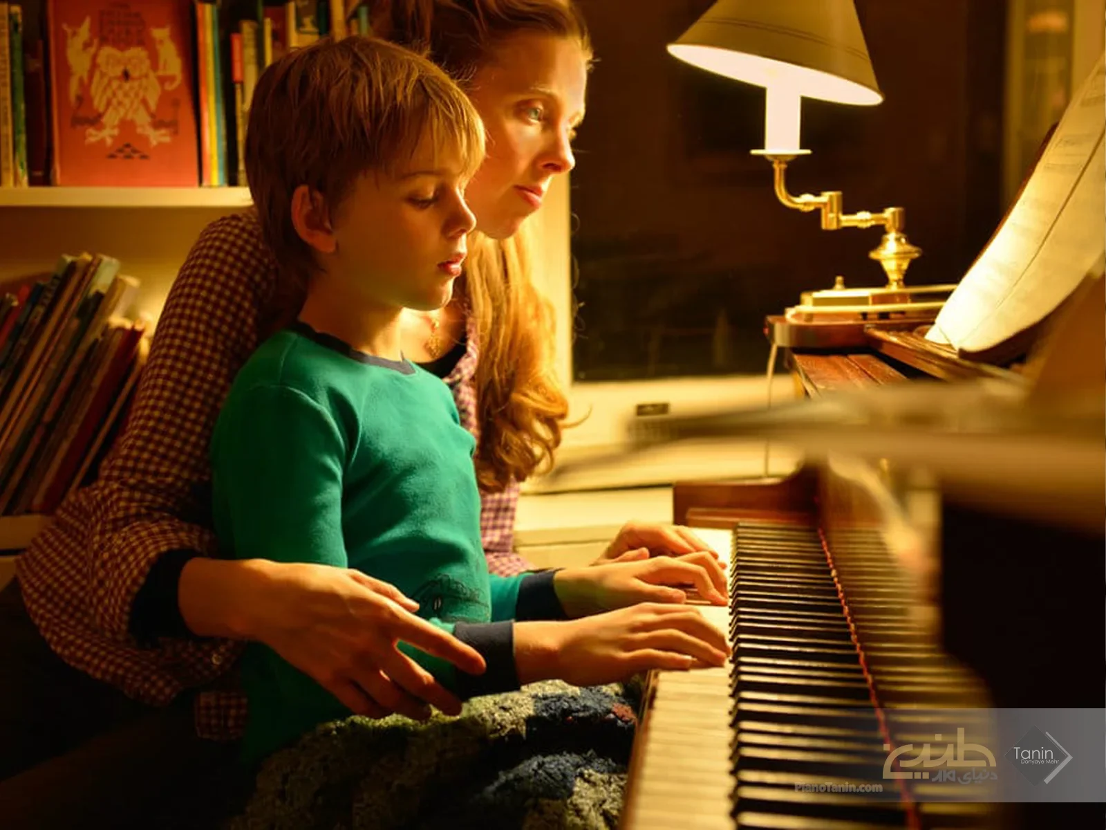 چگونه یادگیری پیانو را برای کودکان جذاب کنیم