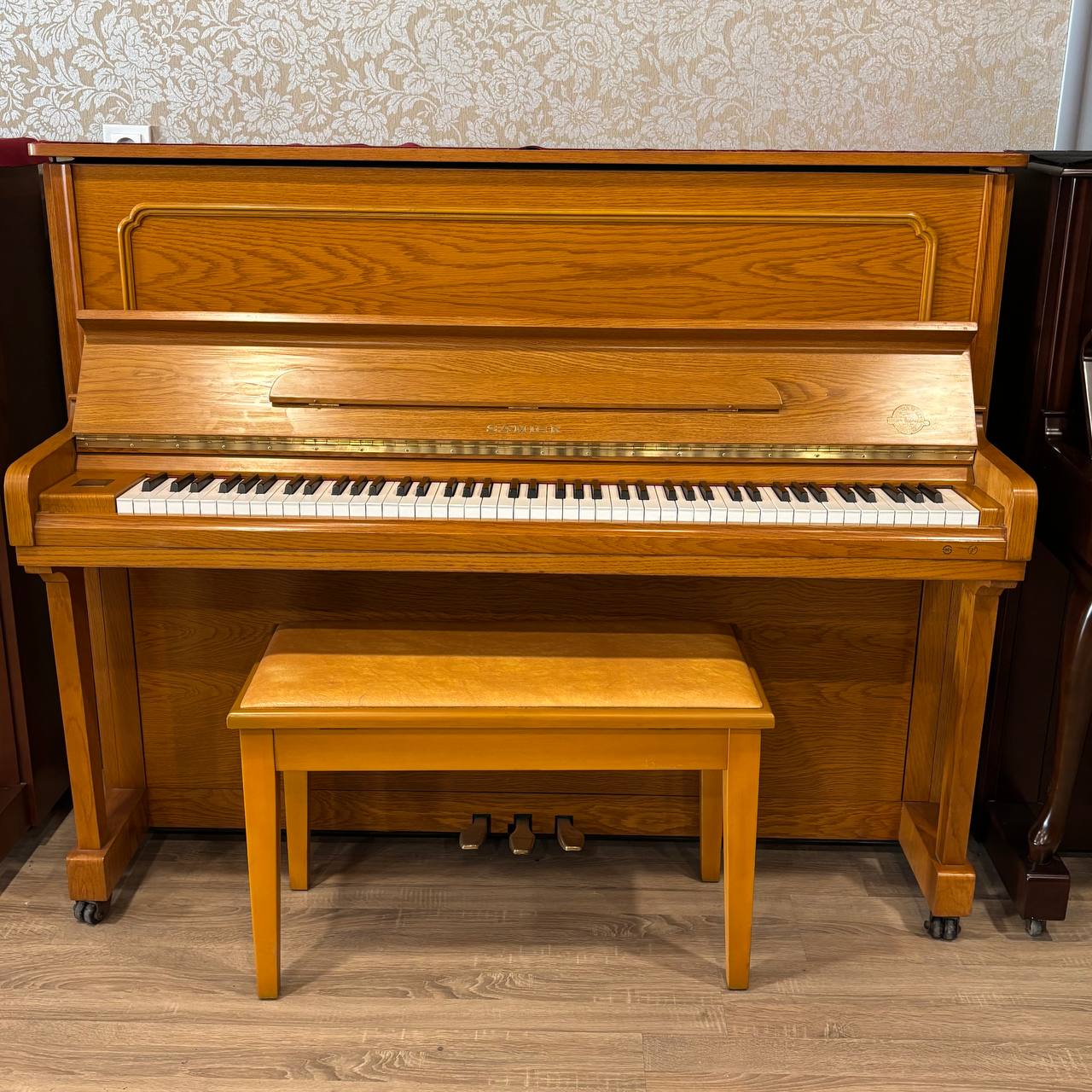 پیانو آکوستیک کارکرده سمیک SAMICK ارتفاع 121