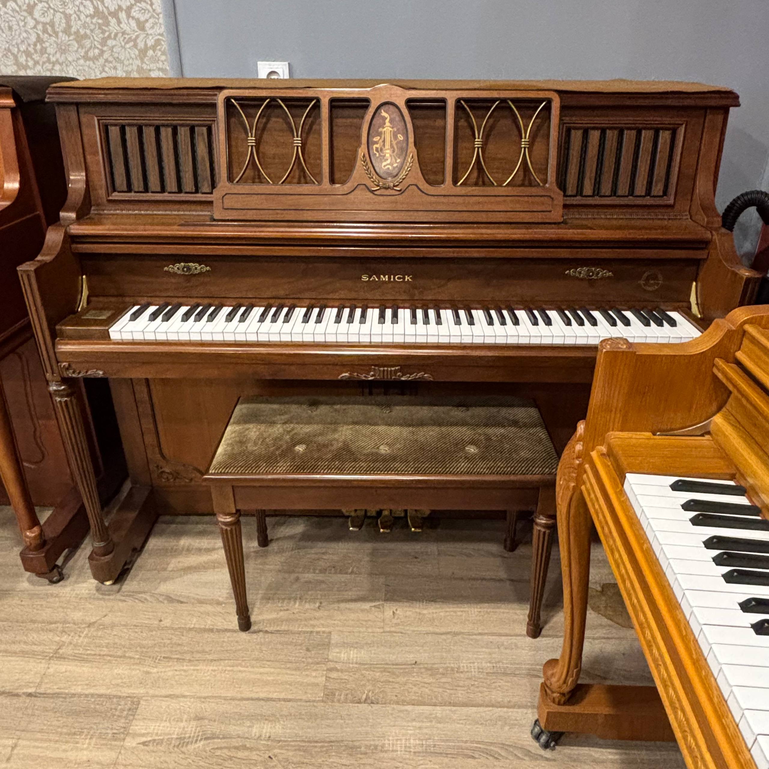پیانو آکوستیک کنسول کارکرده سمیک SAMICK ارتفاع 118