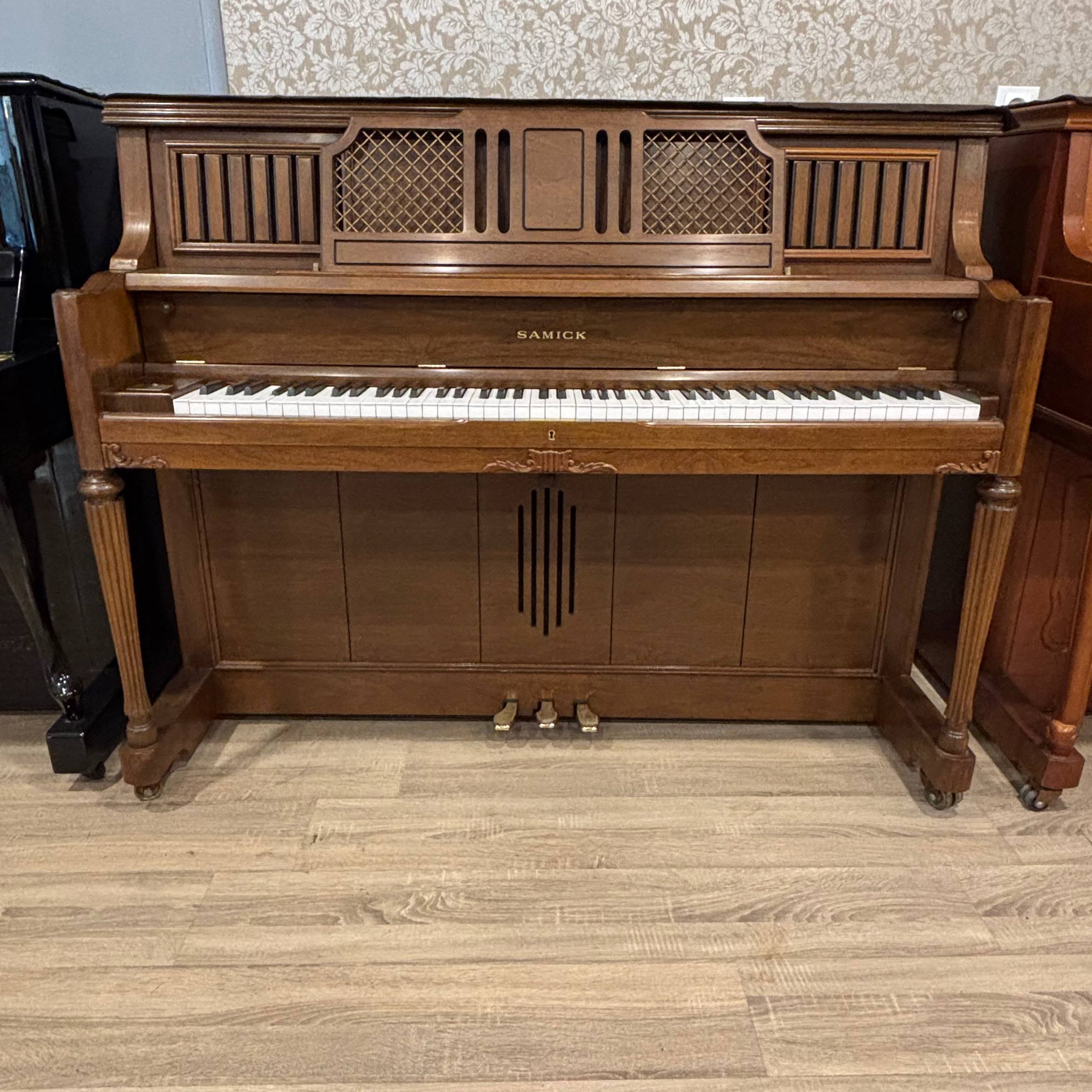 پیانو آکوستیک کنسول کارکرده سمیک SAMICK ارتفاع 118