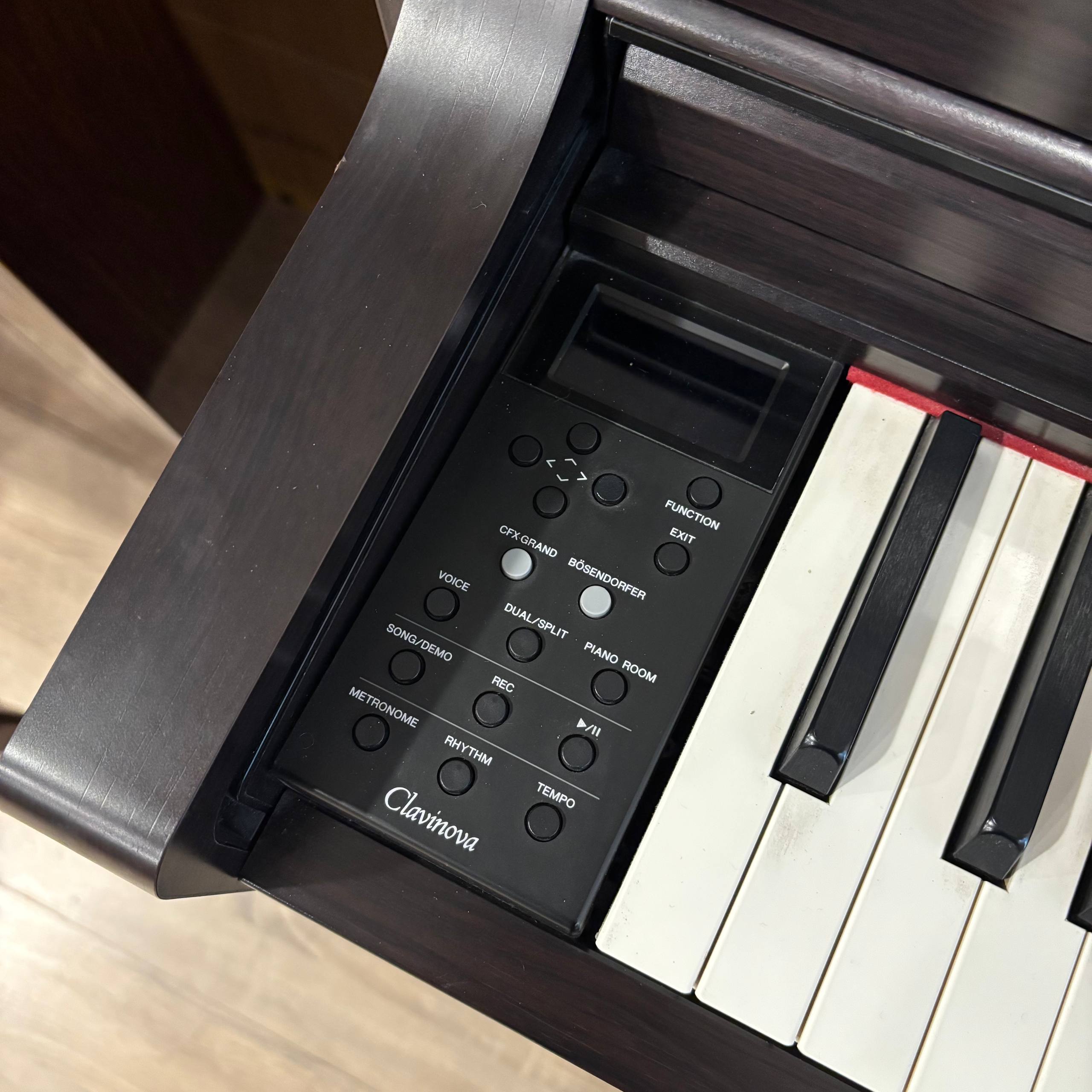 پیانو دیجیتال کارکرده یاماها YAMAHA CLP 645