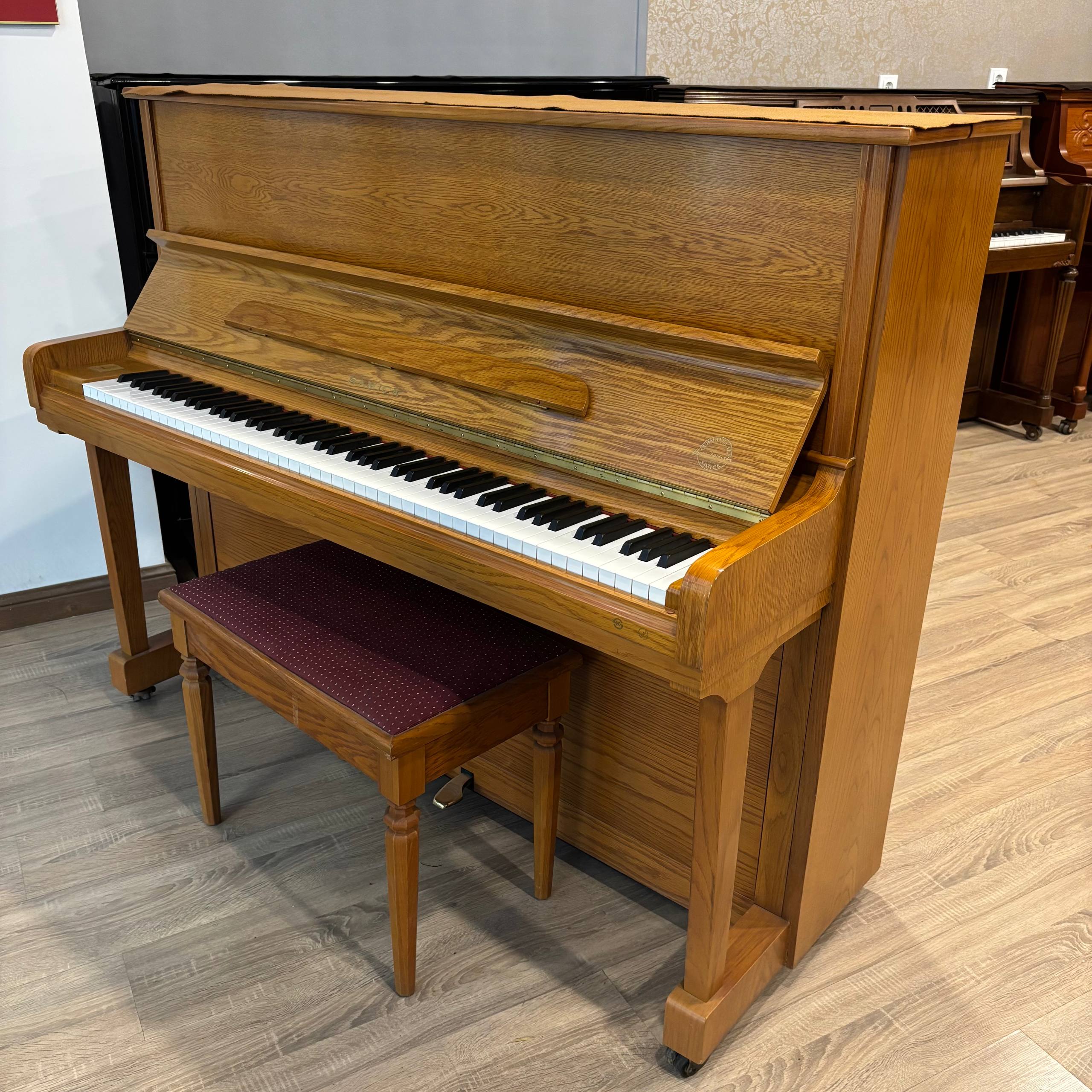 پیانو آکوستیک کارکرده سمیک SAMICK ارتفاع 121