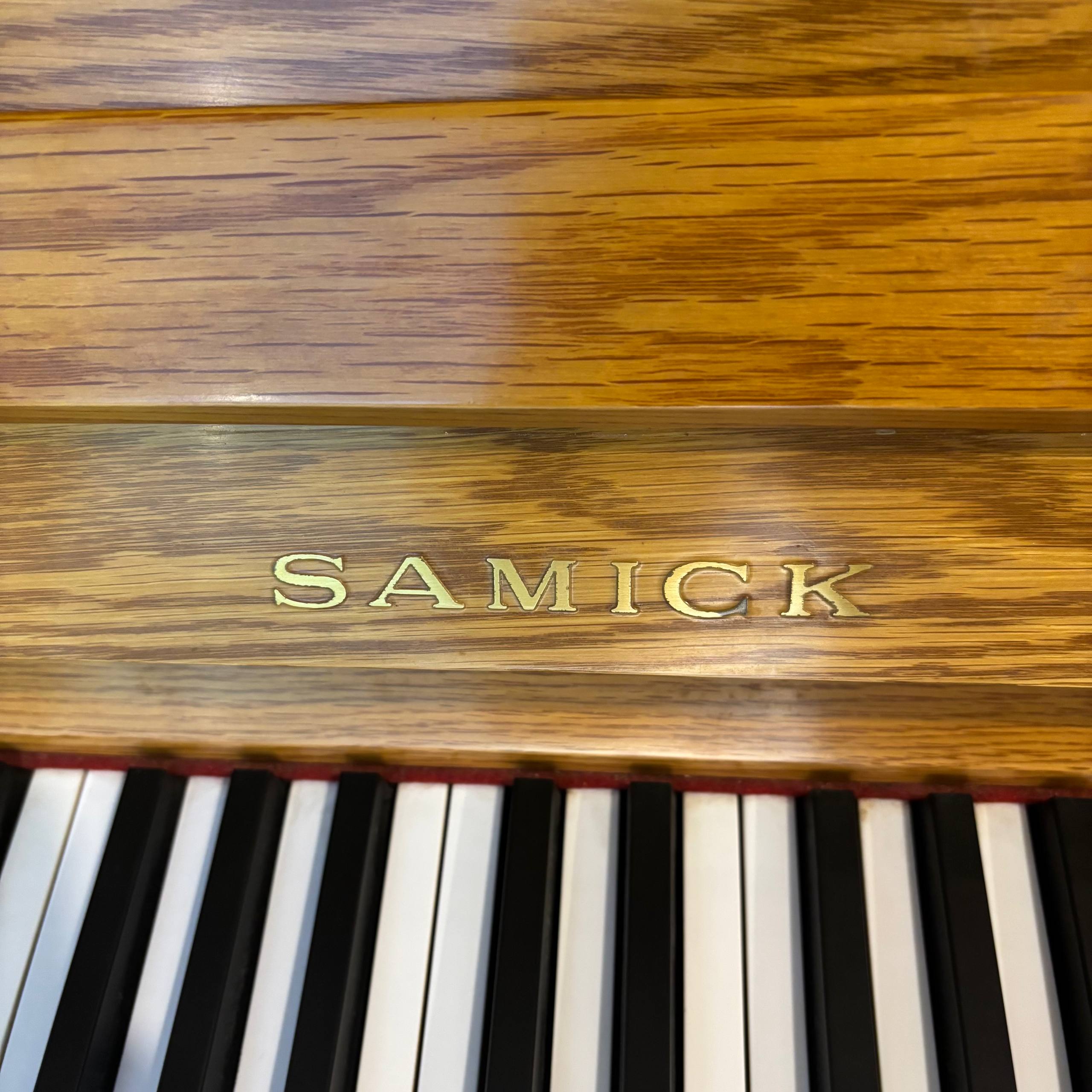پیانو آکوستیک کارکرده سمیک SAMICK ارتفاع 121